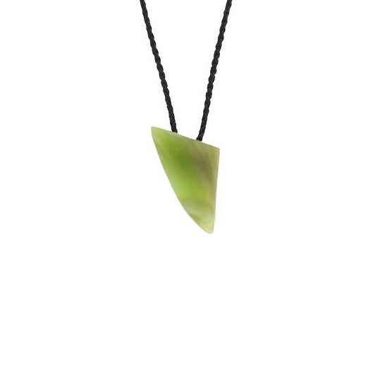 New Zealand Greenstone Small Niho/Tooth 25mm