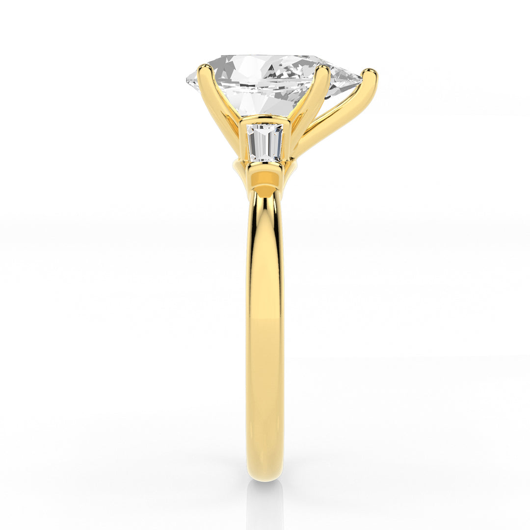 Louis Thompson Kimberley Ring 9K Yellow Gold with 2.27ct Lab Diamond