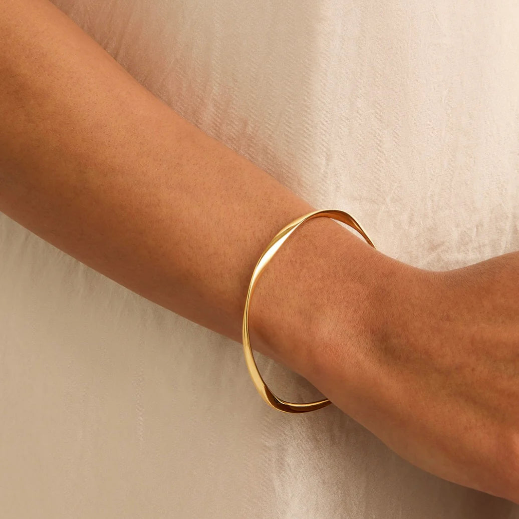 Najo Garden of Eden Bangle Yellow Gold