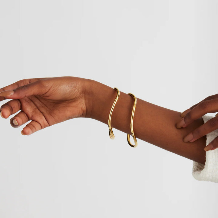 Najo Island of Dreams Yellow Gold Bangle (68mm)