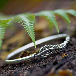 EVOLVE FOREVER FERN BANGLE - 17CM