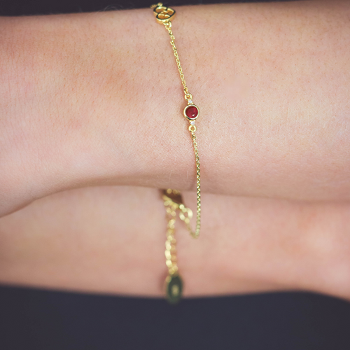 DIAMONDS BY GEORGINI NATURAL RUBY AND TWO NATURAL DIAMOND JULY BRACELET GOLD