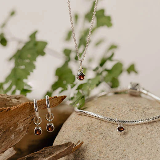 Evolve January Pendant Charm Garnet