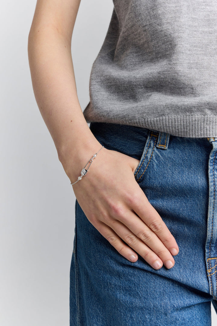 Karen Walker Silver Mini Runaway Safety Pin Bracelet with Freshwater Pearls