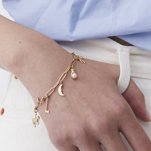 9ct Yellow Gold Mini Wisdom Hand Charm