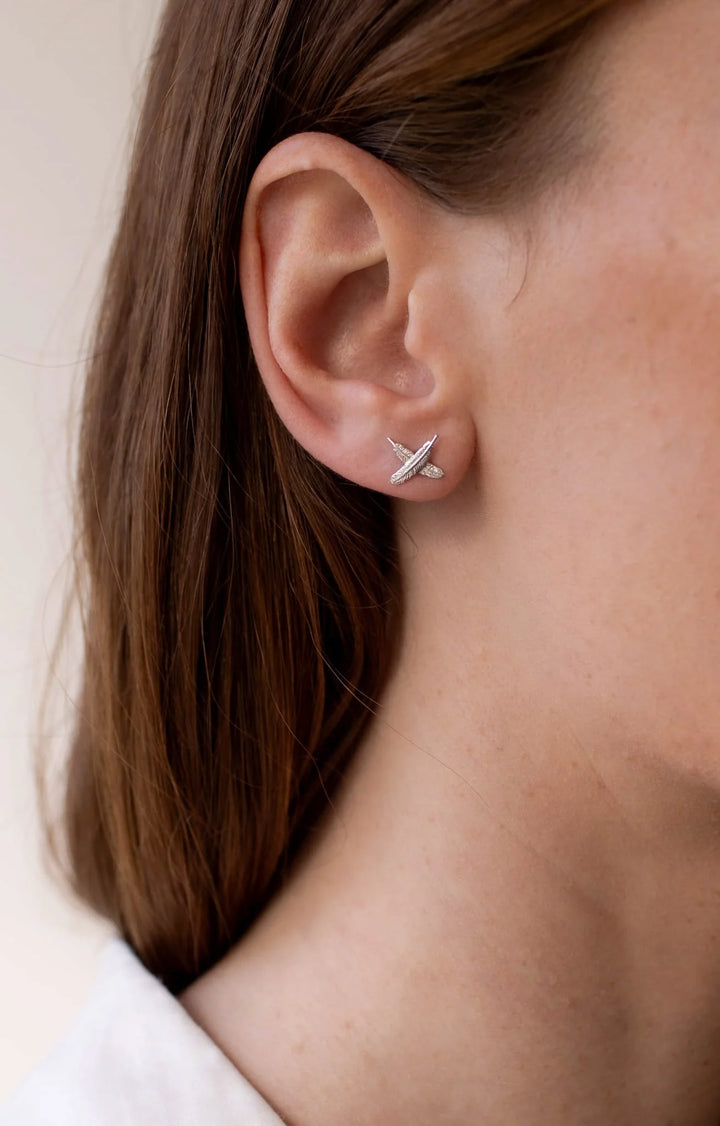 Boh Runga - Mini Feather Kisses Studs