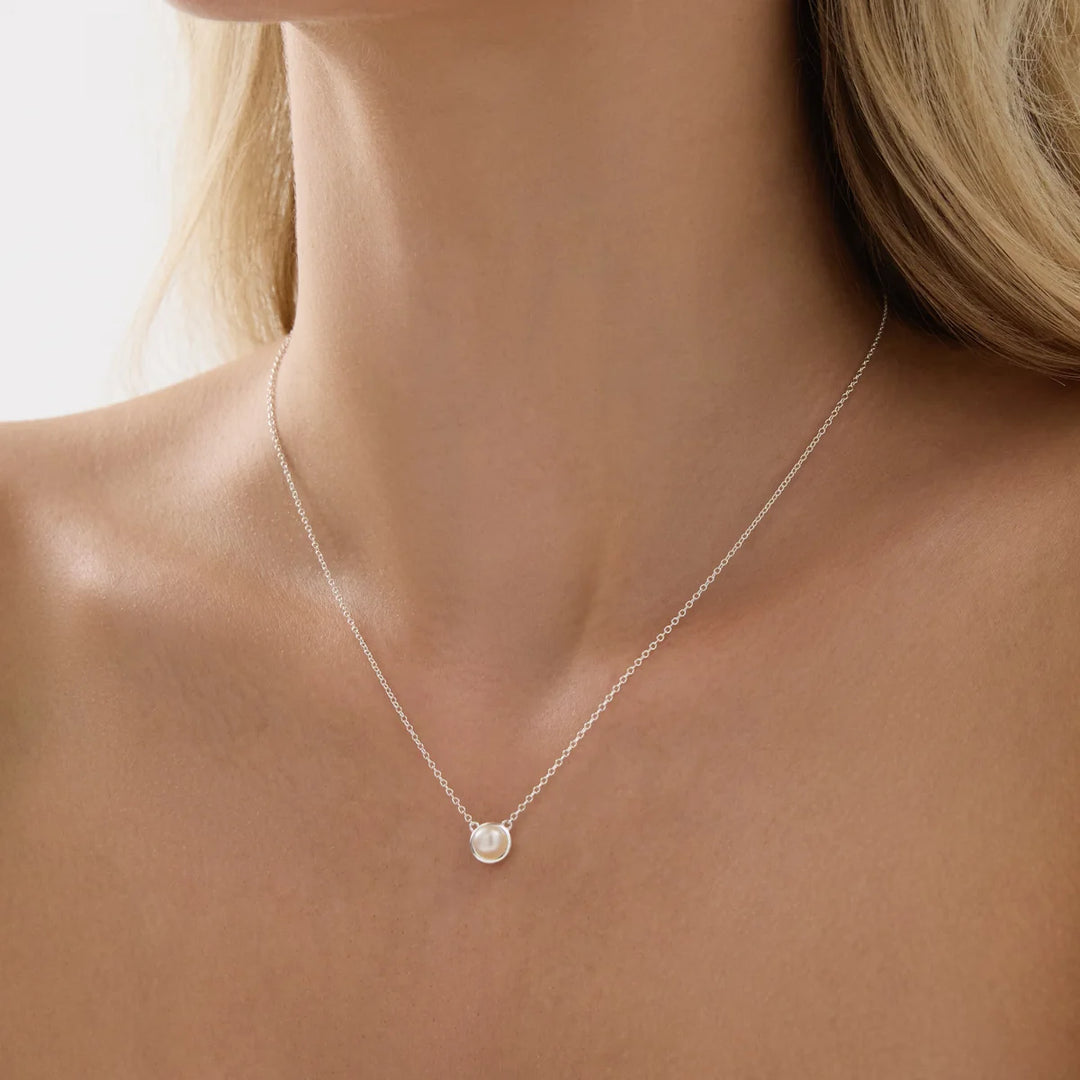 Najo Moonbeam Silver and Pearl Necklace