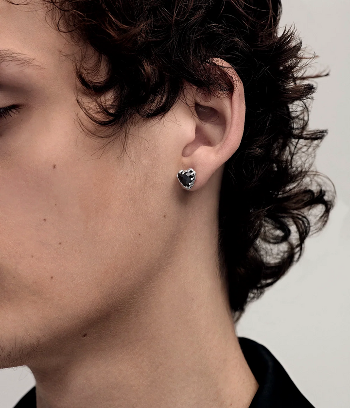 Stolen Silver Love Claw Stud Earrings - Onyx