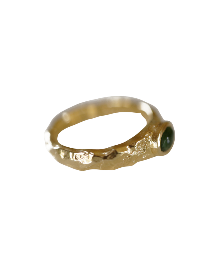 Made of Gold 18ct Gold Mt Te Kinga Pounamu Ring N