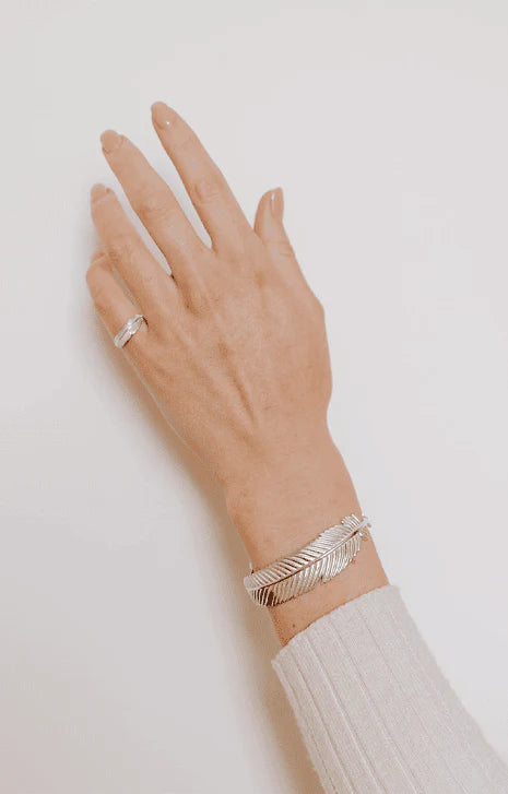 Boh Runga Miromiro Feather Bracelet